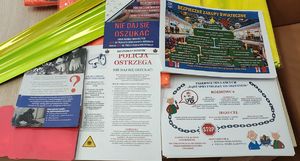 Ulotki prewencyjne oraz elementy odblaskowe.